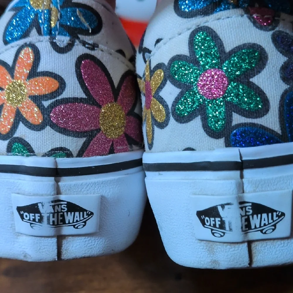 Vans Women's White Slip-On Sneakers with Multicolor Glitter Flower Design - Picture 4 of 5